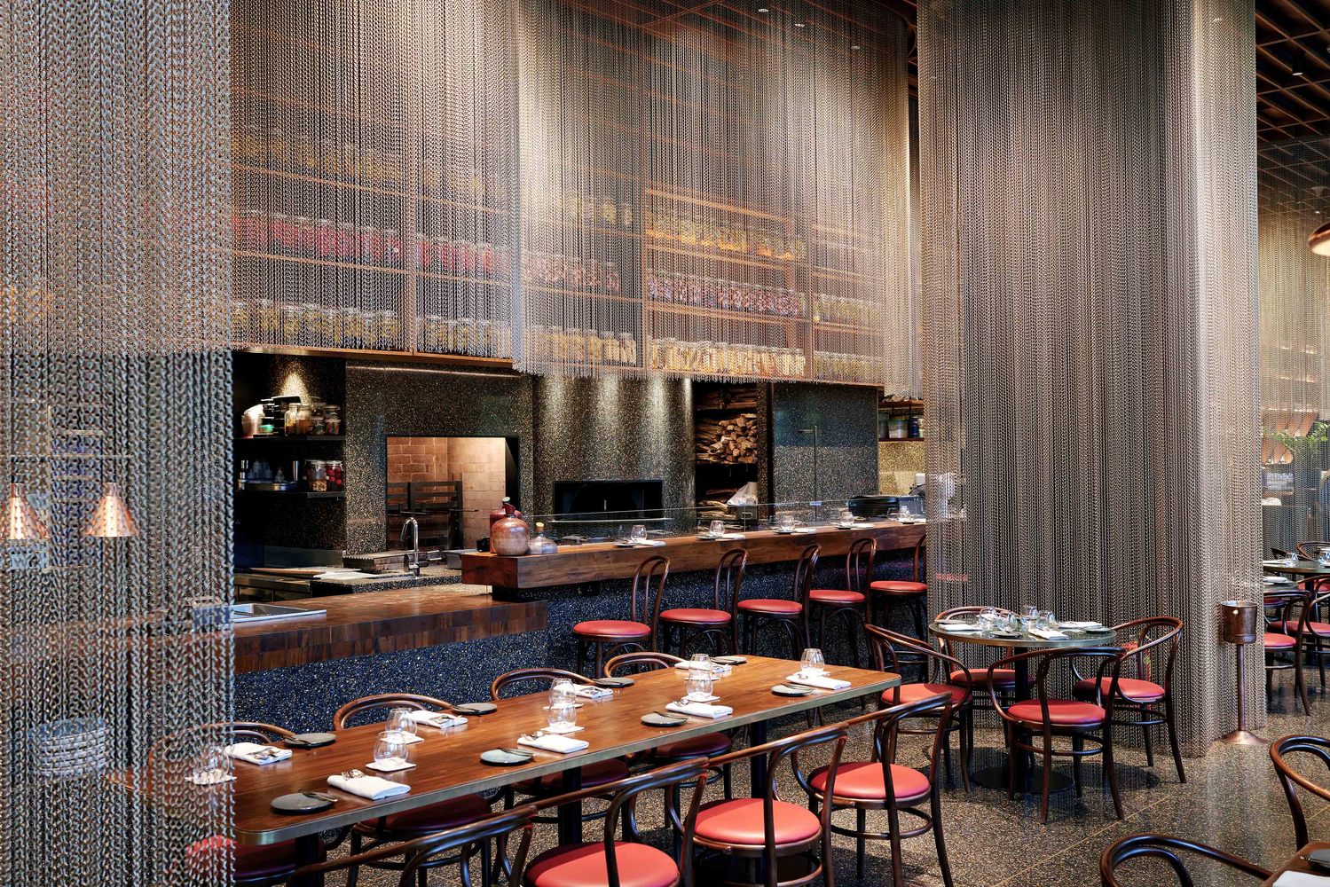 Hotels & Bars